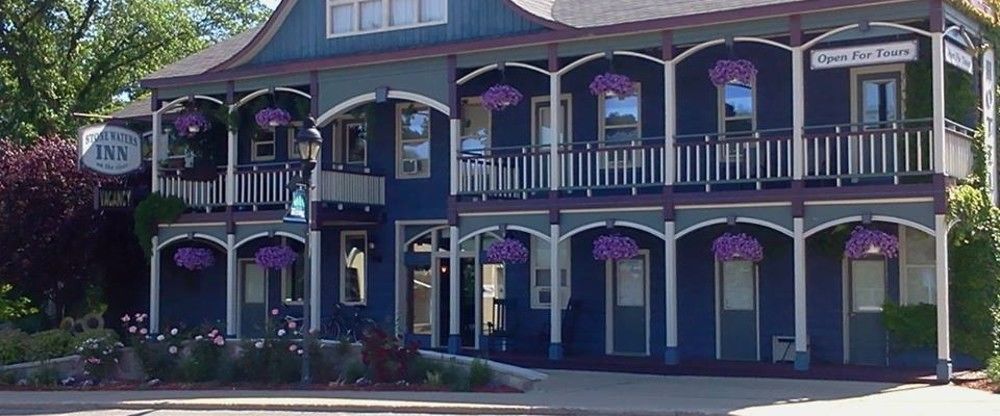 Stone Waters Inn Bellaire 外观 照片