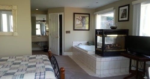 Stone Waters Inn Bellaire 外观 照片