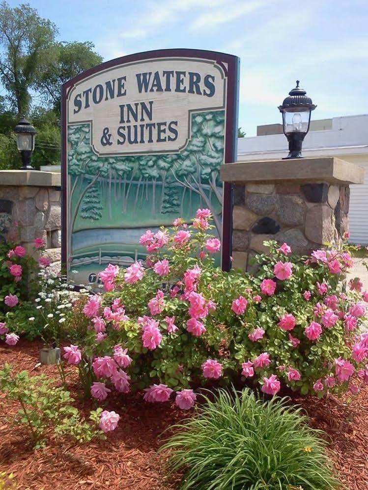 Stone Waters Inn Bellaire 外观 照片