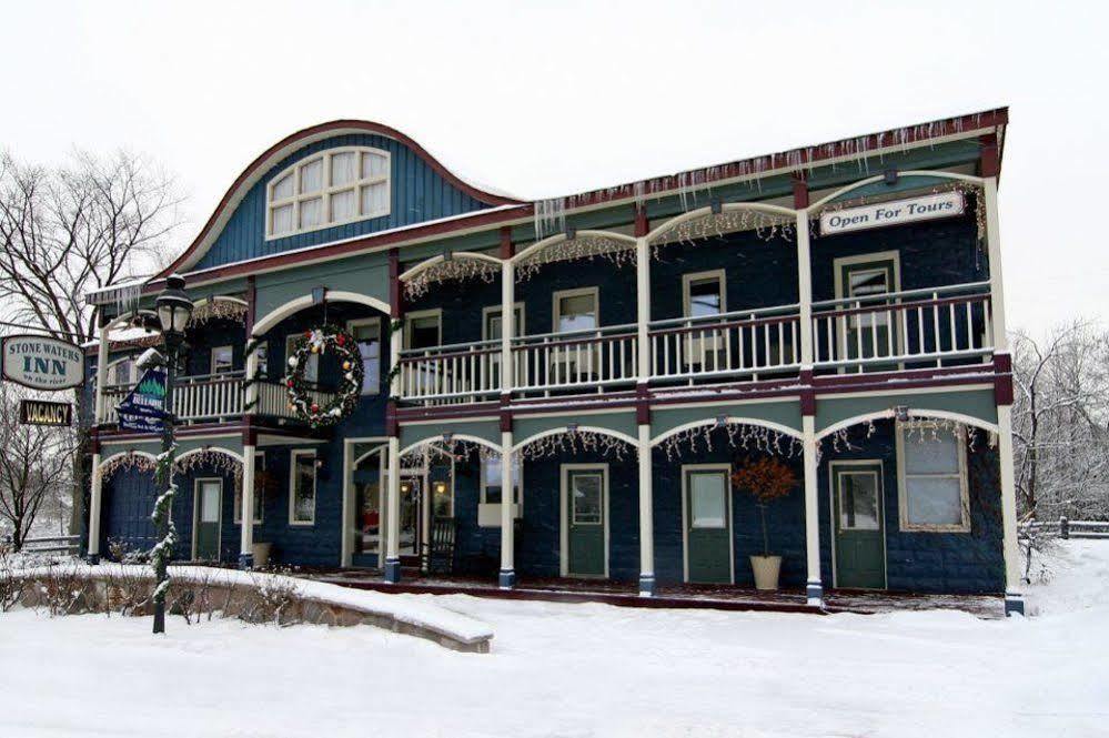 Stone Waters Inn Bellaire 外观 照片